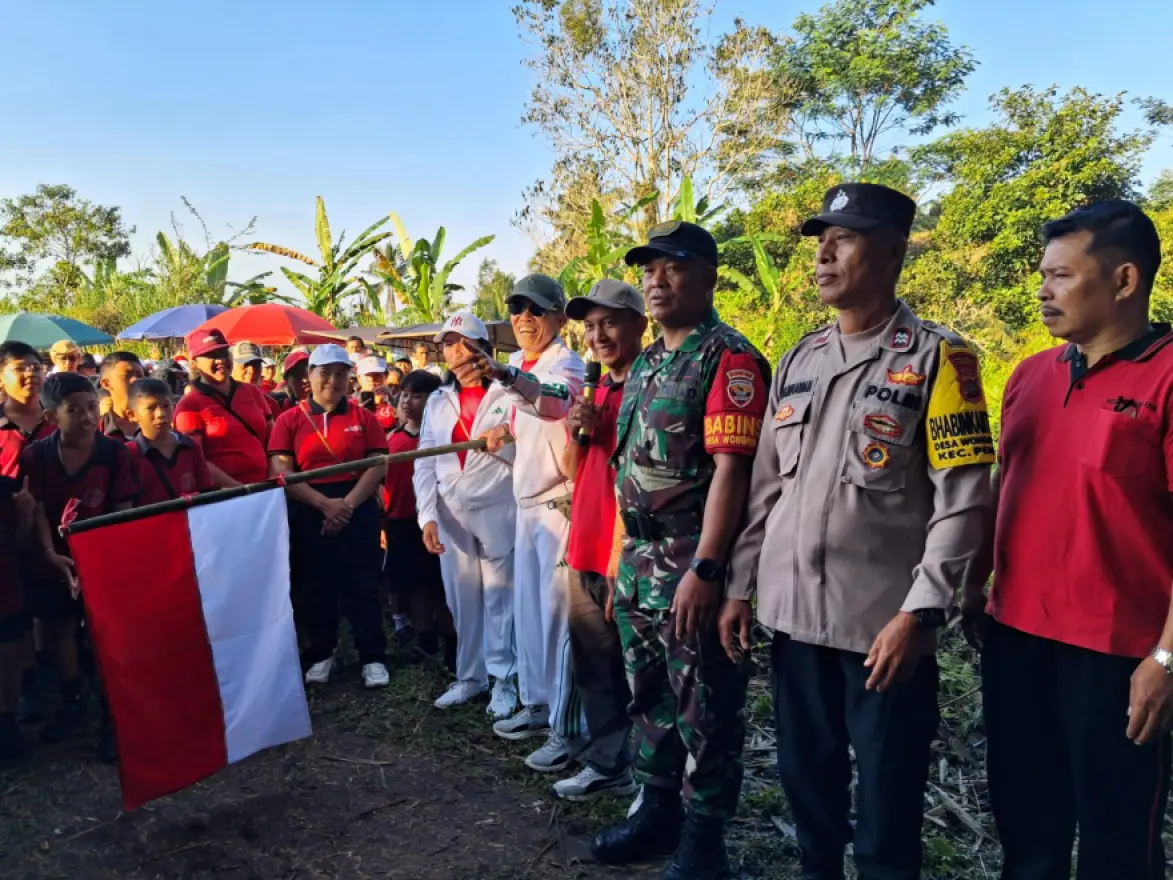 PERAYAAN HUT RI YANG KE 81 DIADAKAN DI LAPANGAN UMUM DESA WONGAYA GEDE